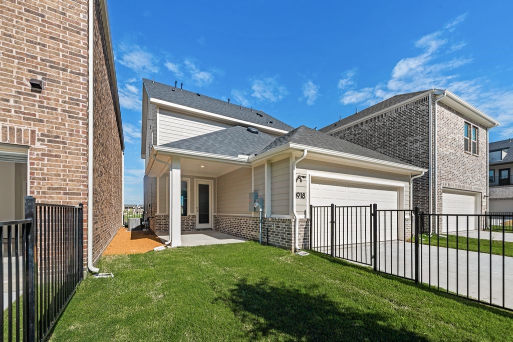 1918 Waterwalk Drive Rowlett TX 75088