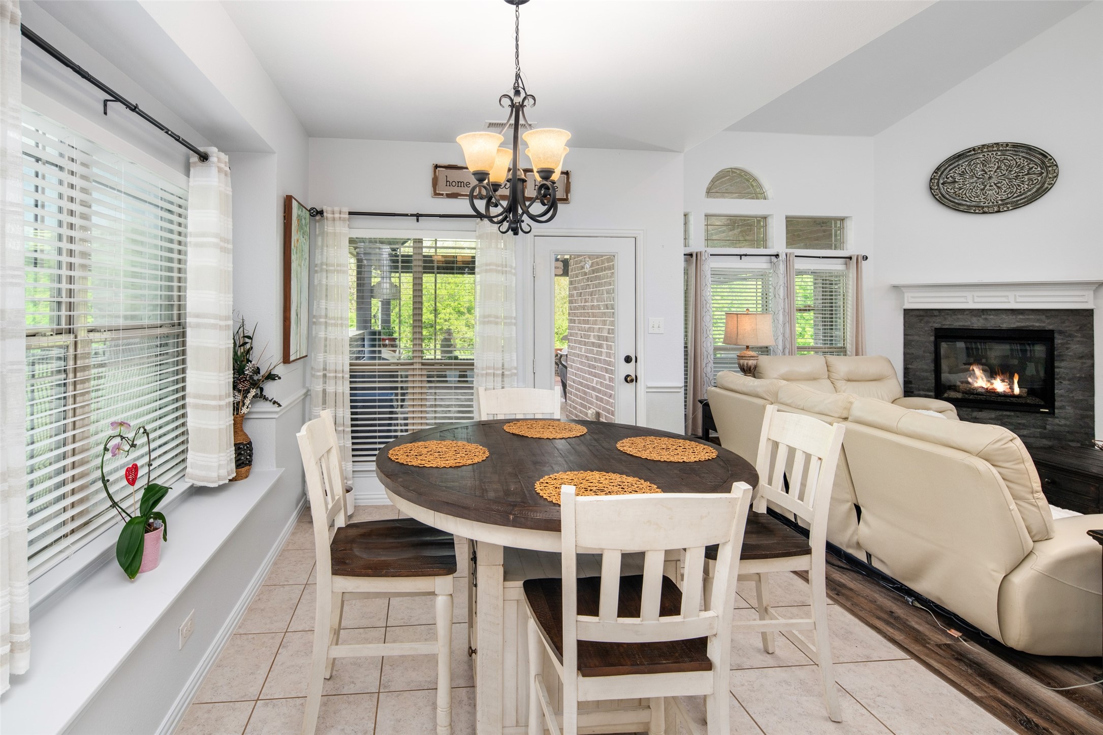 145 Las Colinas Trail Cross Roads TX 76227