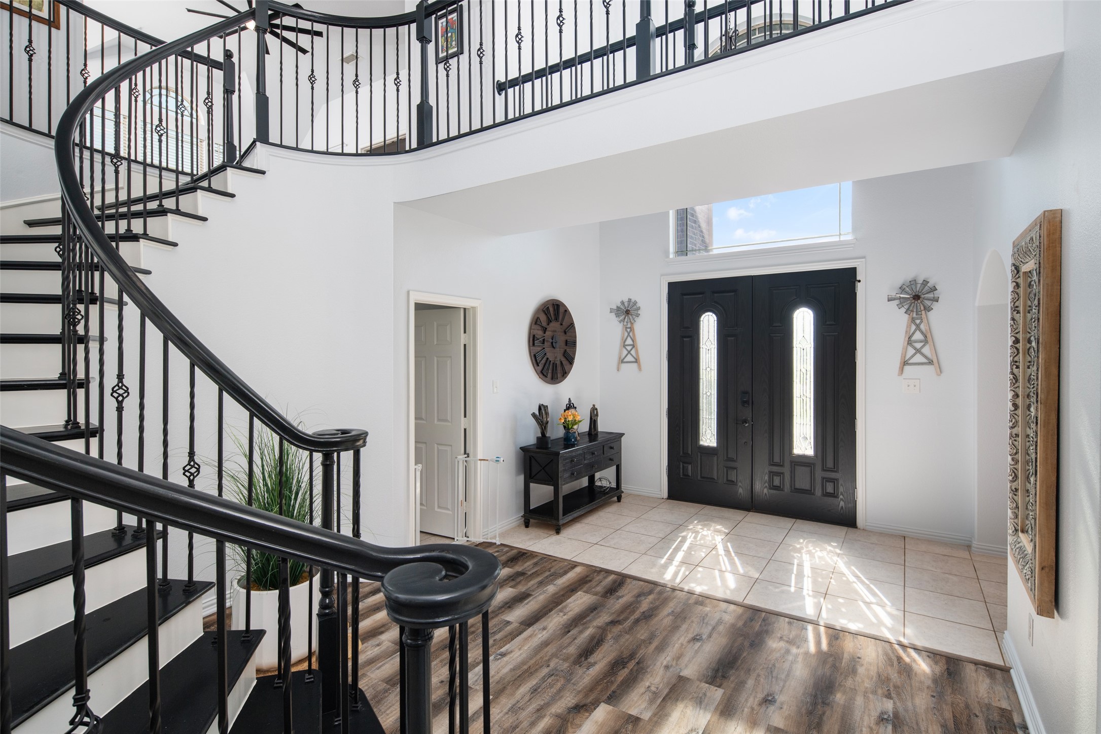 145 Las Colinas Trail Cross Roads TX 76227