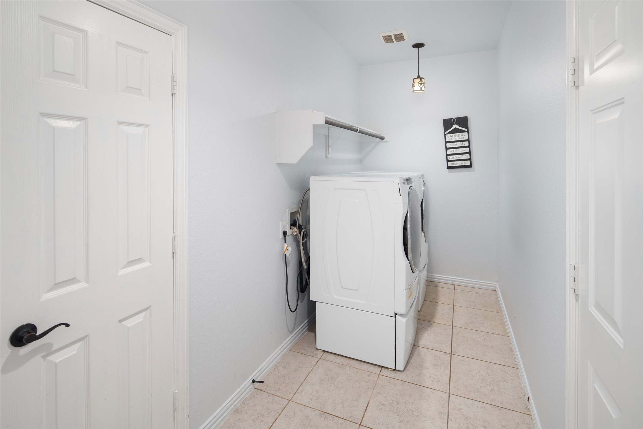 145 Las Colinas Trail Cross Roads TX 76227