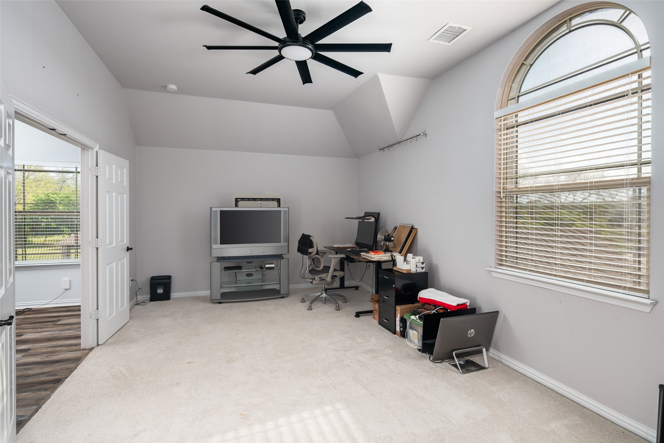 145 Las Colinas Trail Cross Roads TX 76227