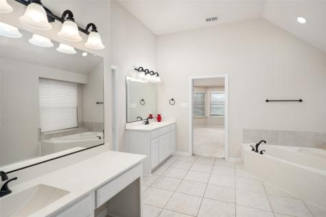 145 Las Colinas Trail Cross Roads TX 76227
