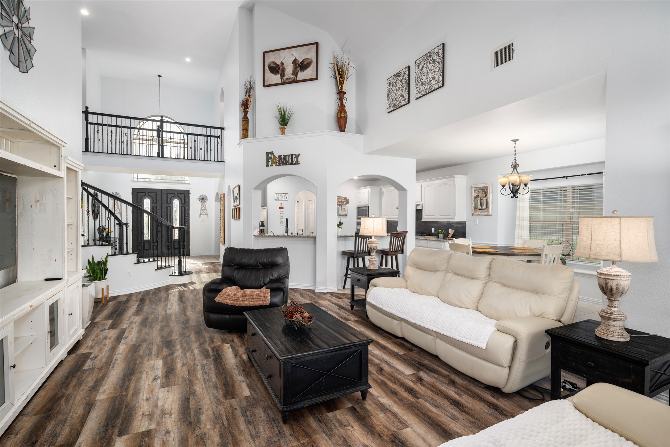 145 Las Colinas Trail Cross Roads TX 76227