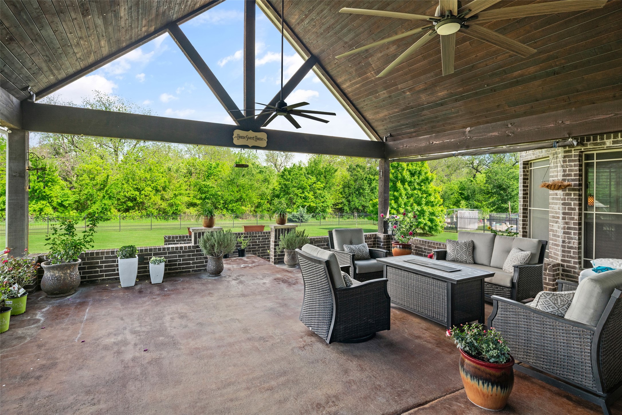 145 Las Colinas Trail Cross Roads TX 76227