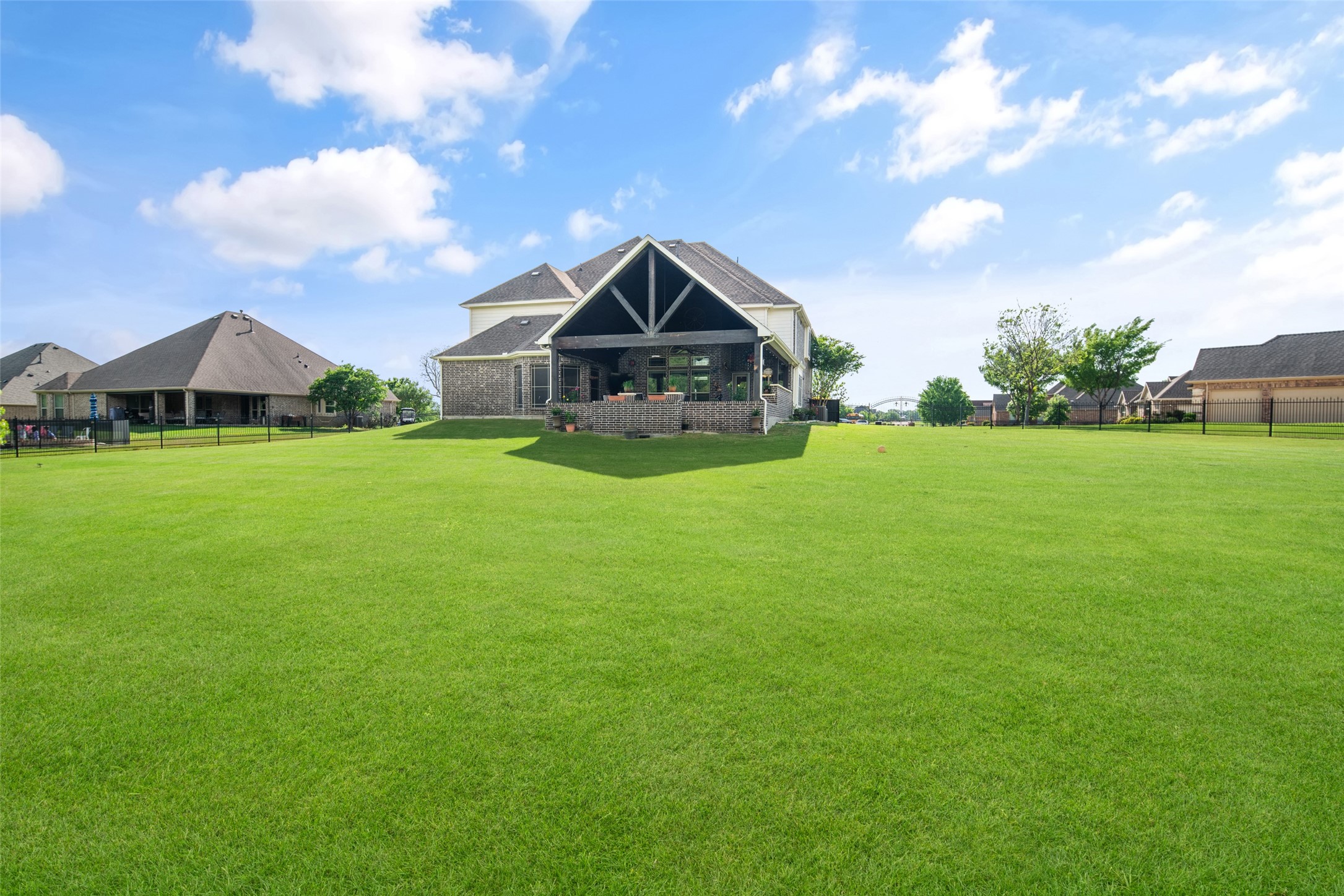145 Las Colinas Trail Cross Roads TX 76227