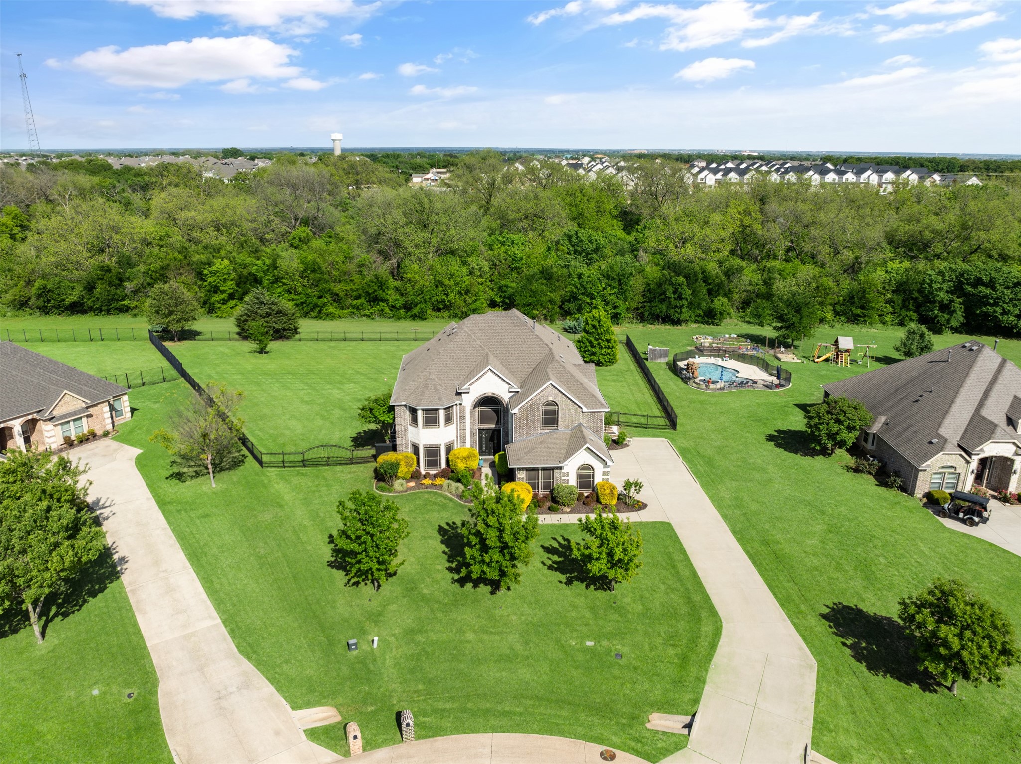 145 Las Colinas Trail Cross Roads TX 76227