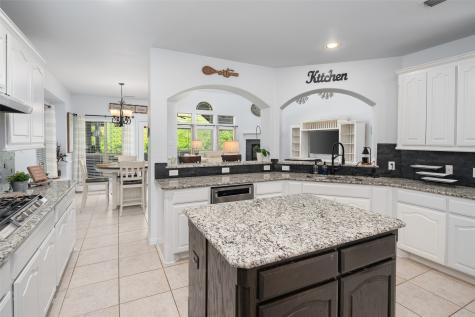 145 Las Colinas Trail Cross Roads TX 76227