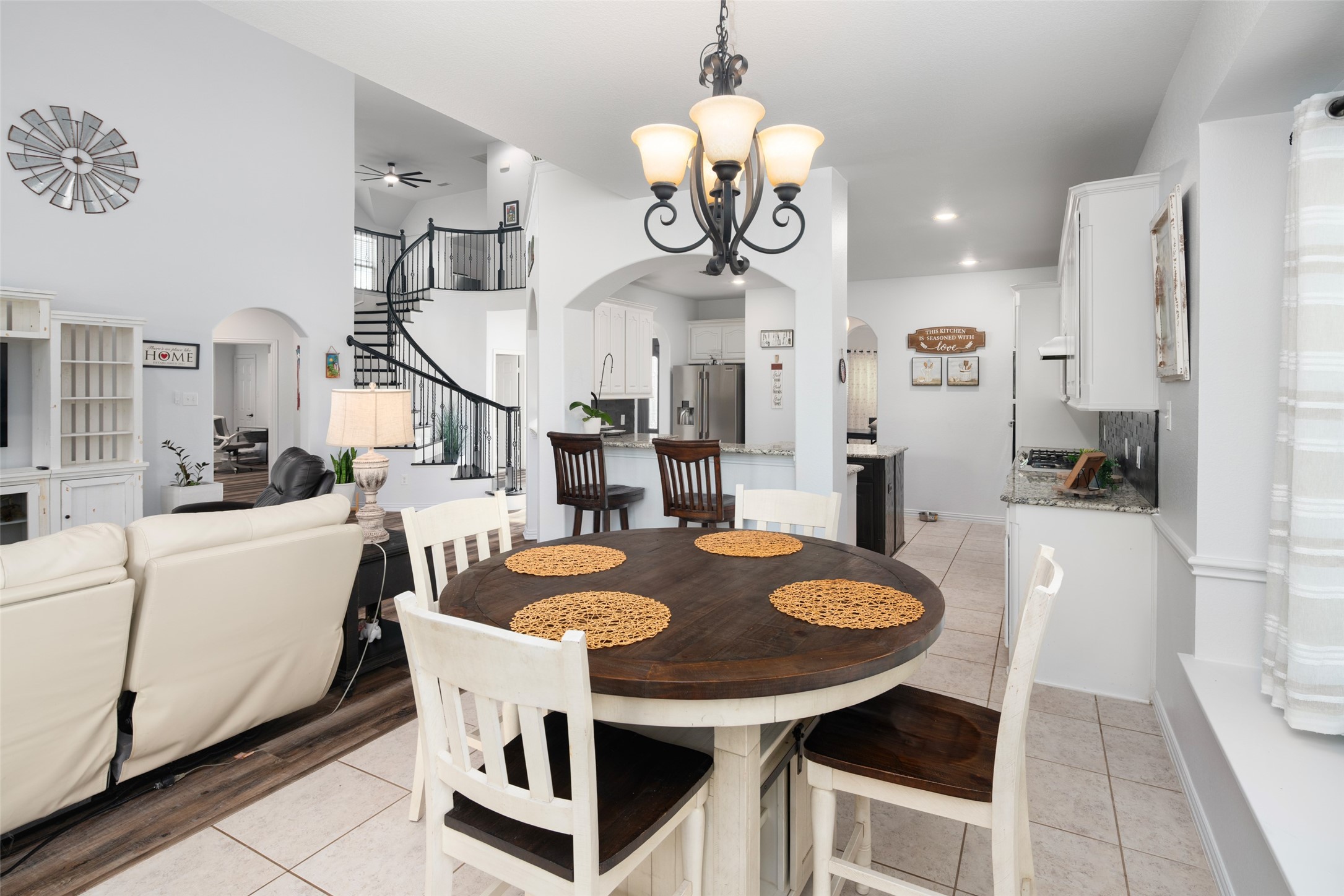 145 Las Colinas Trail Cross Roads TX 76227