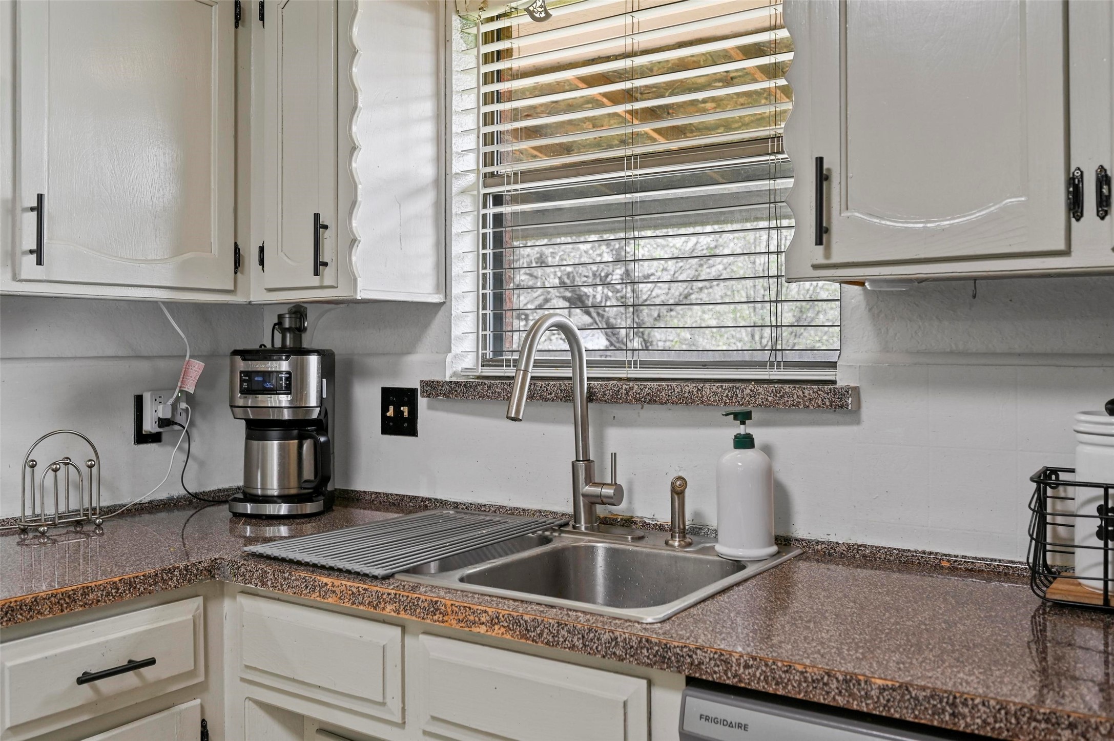 1908 Overbrook Drive Arlington TX 76014