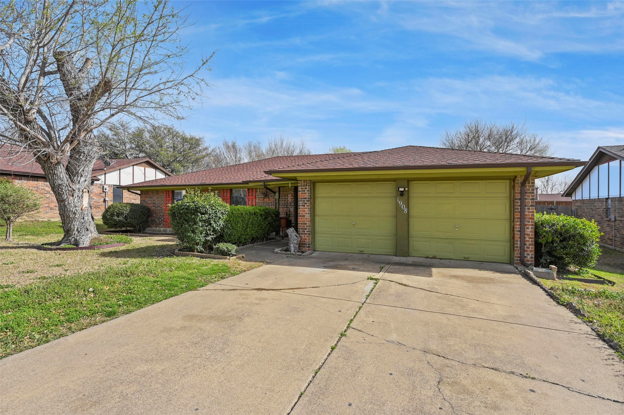 1908 Overbrook Drive Arlington TX 76014