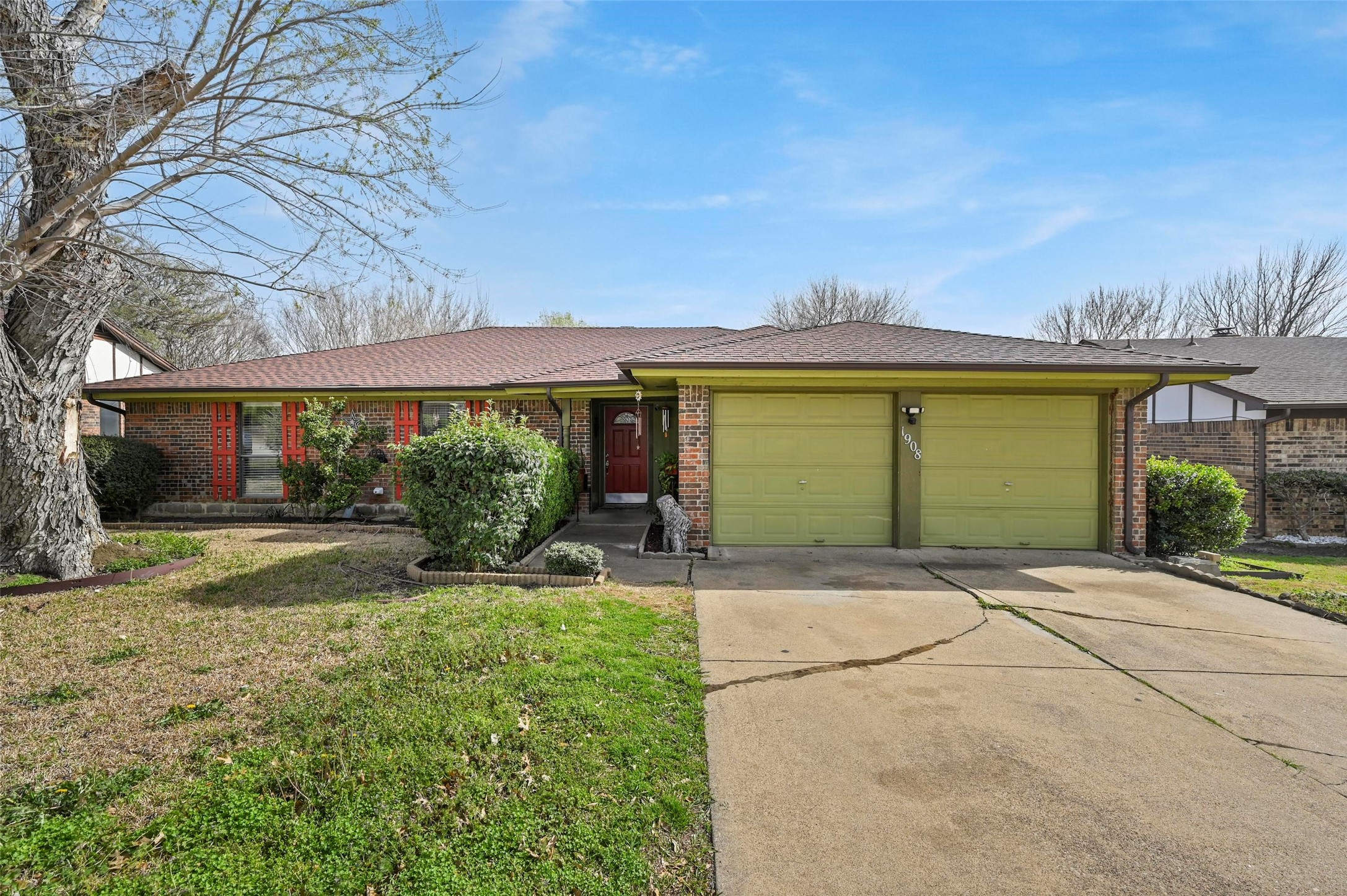 1908 Overbrook Drive Arlington TX 76014
