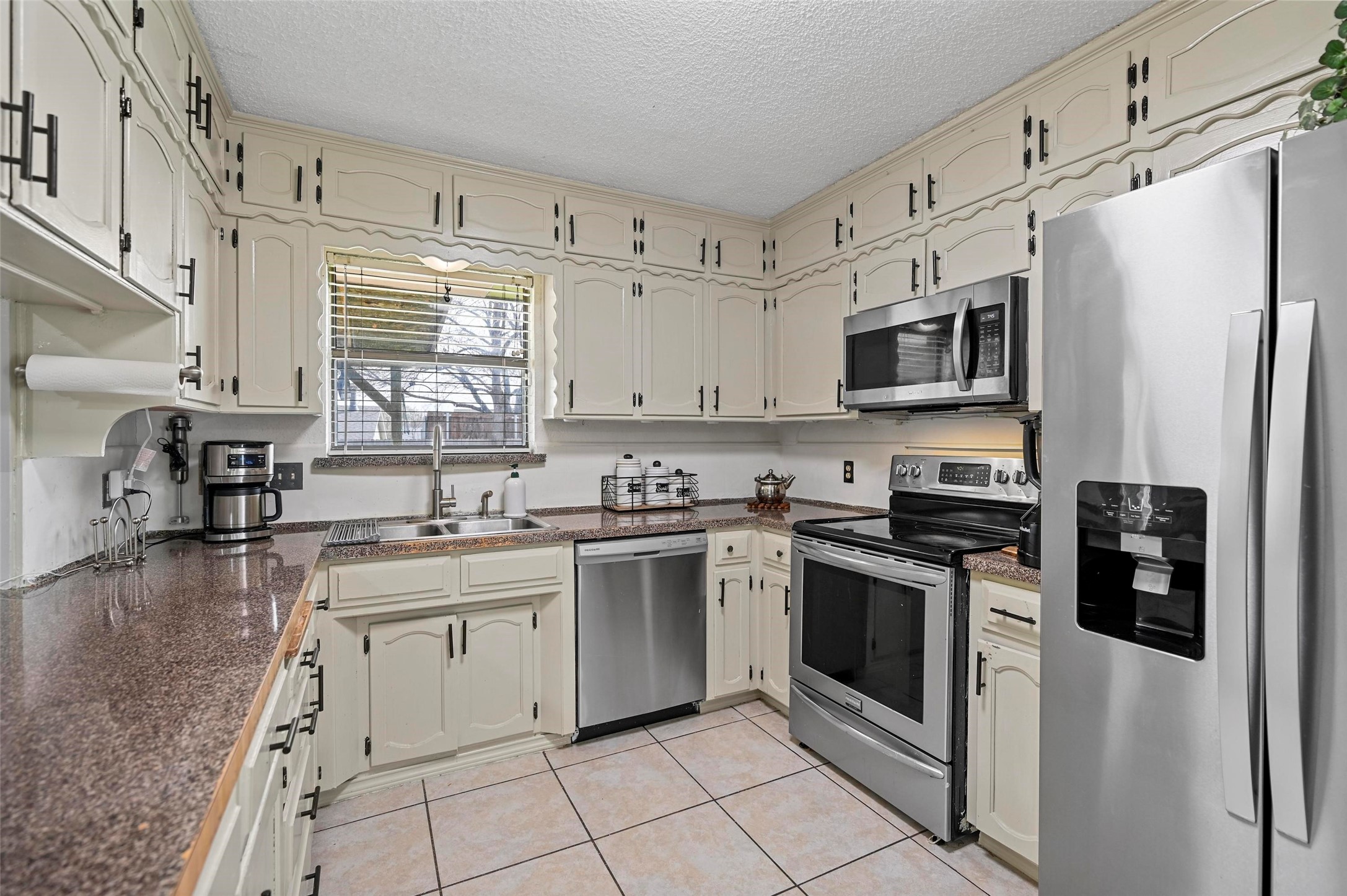 1908 Overbrook Drive Arlington TX 76014