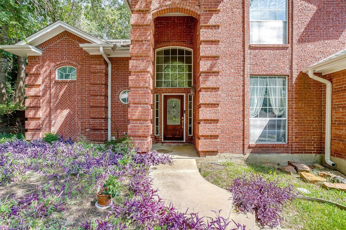 2612 Pin Oak Lane Arlington TX 76012