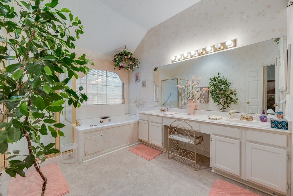 2114 Greenstone Trail Carrollton TX 75010