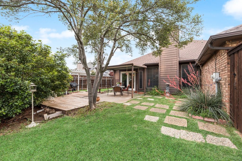 2114 Greenstone Trail Carrollton TX 75010