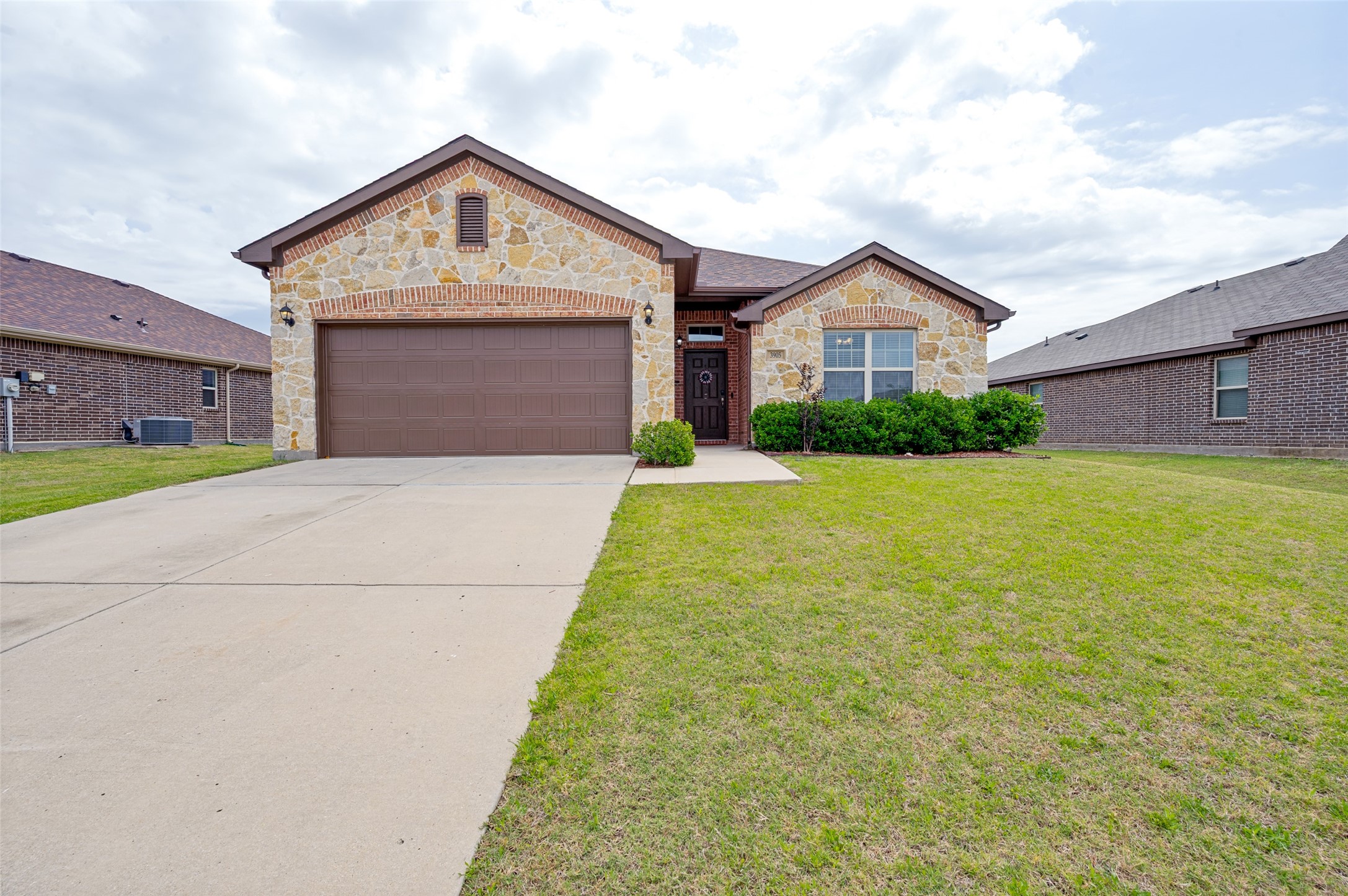3905 Bridle Path Lane Sanger TX 76266