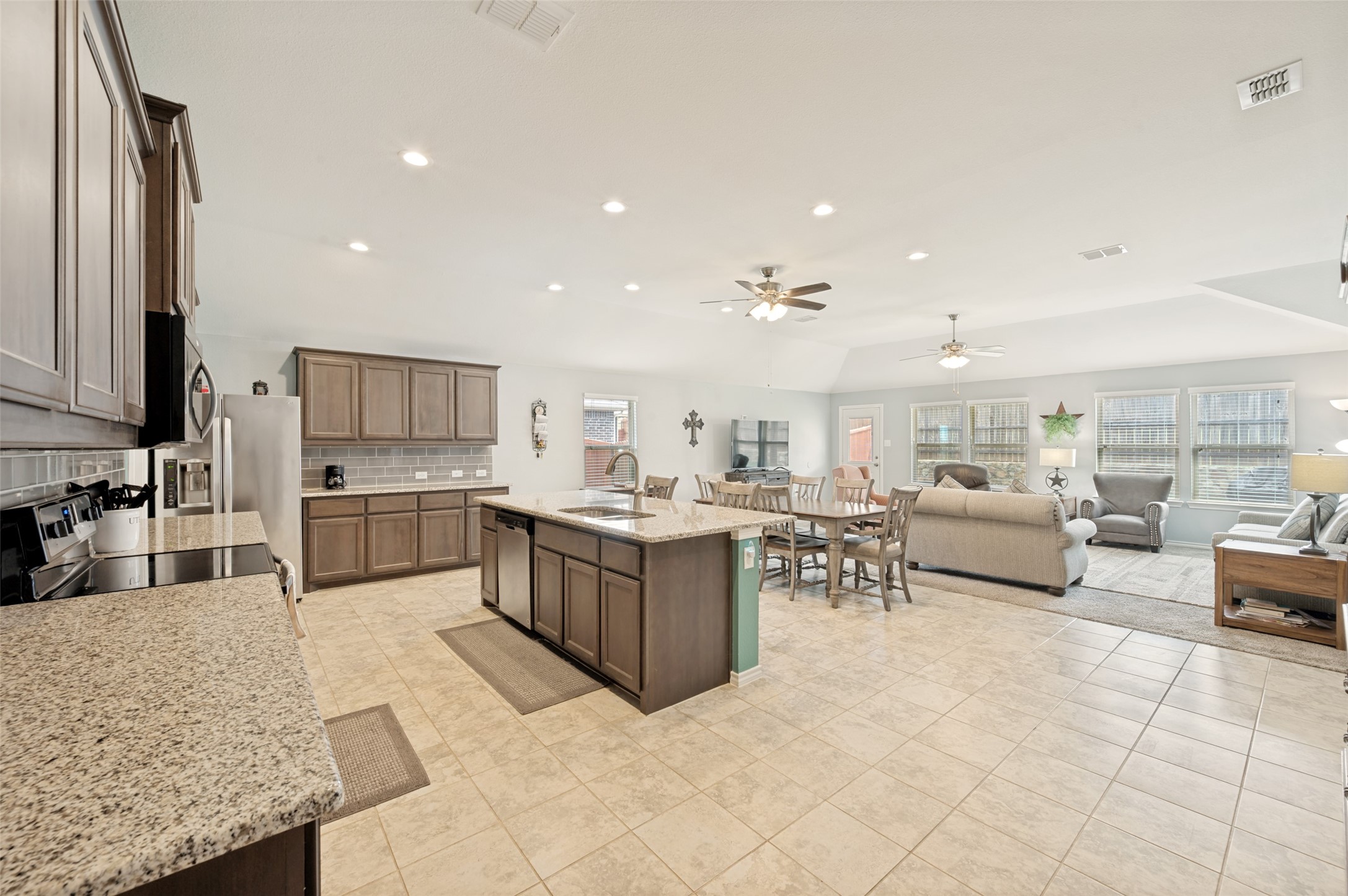 3905 Bridle Path Lane Sanger TX 76266