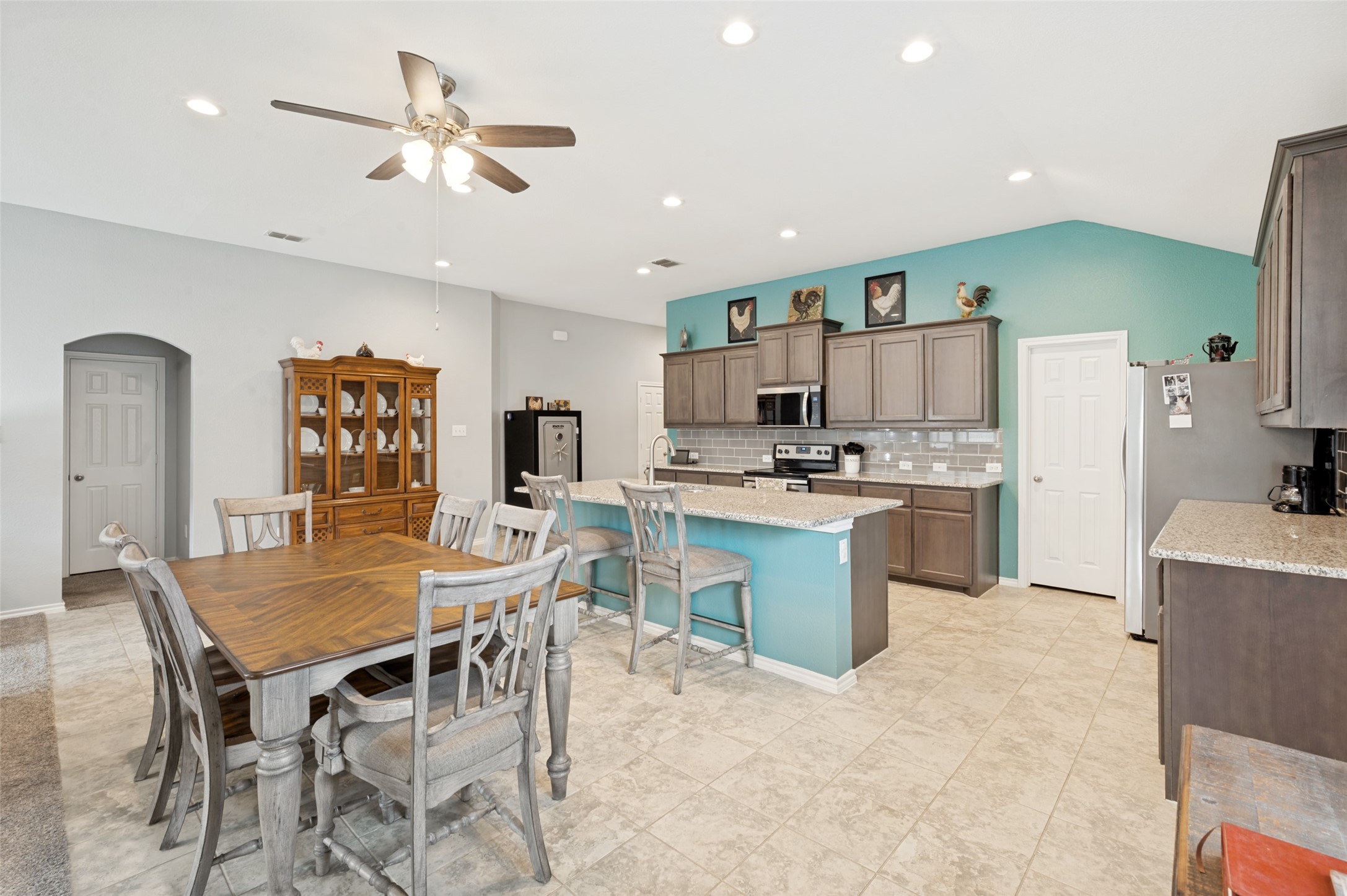 3905 Bridle Path Lane Sanger TX 76266
