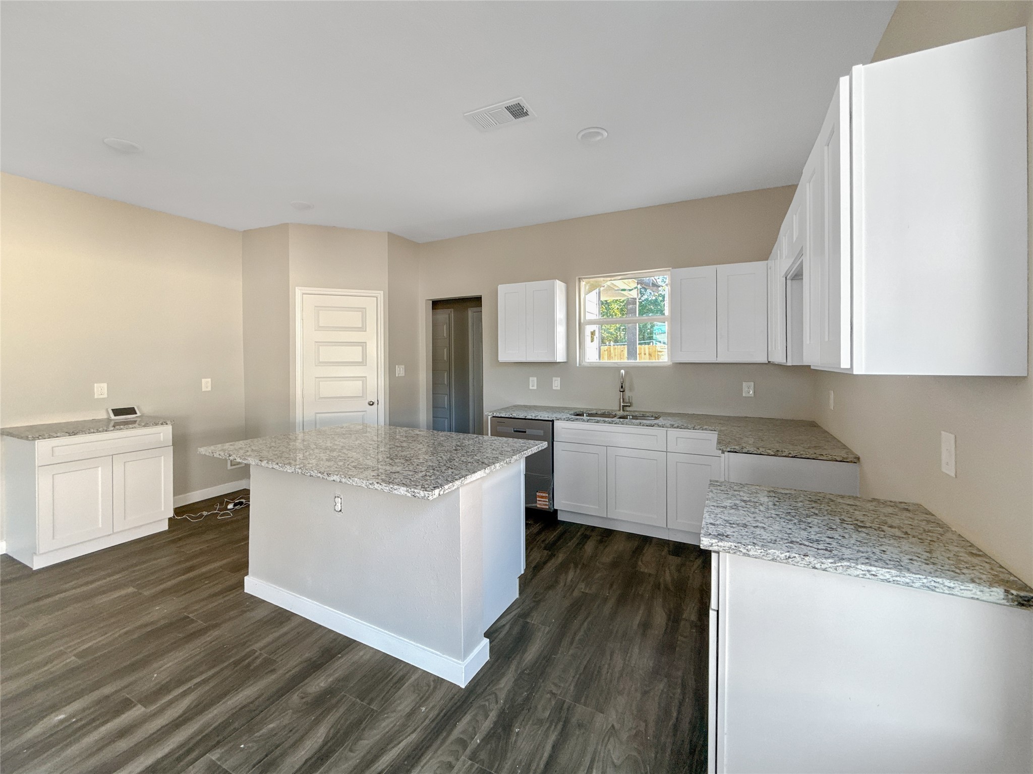1228 Bessie Street Fort Worth TX 76104
