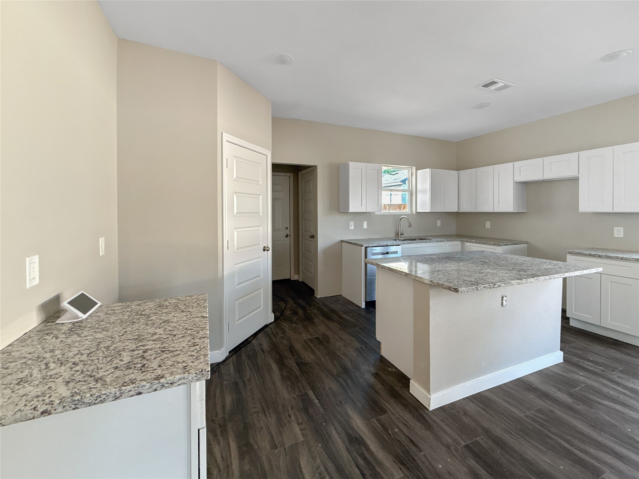 1228 Bessie Street Fort Worth TX 76104