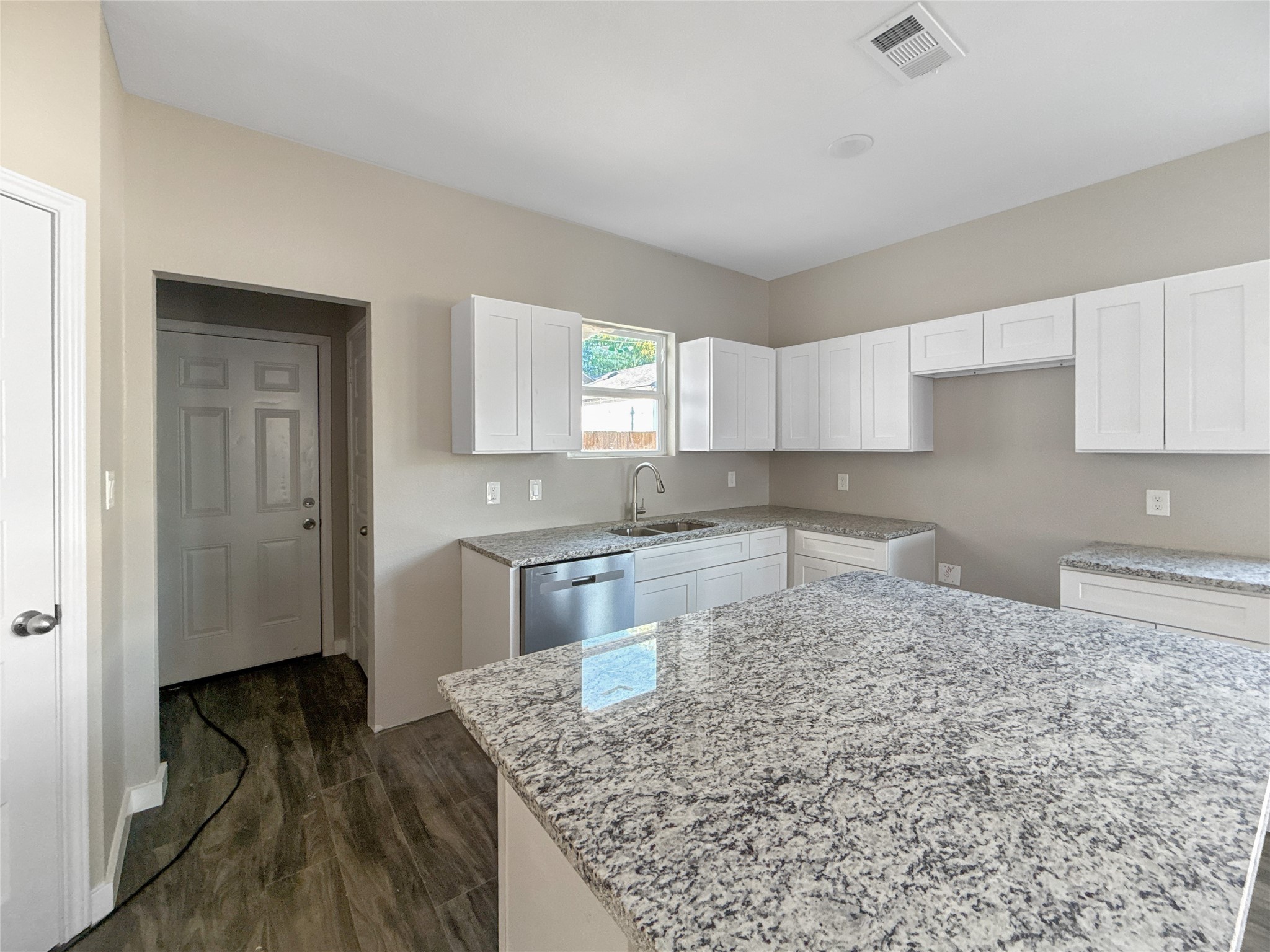 1228 Bessie Street Fort Worth TX 76104