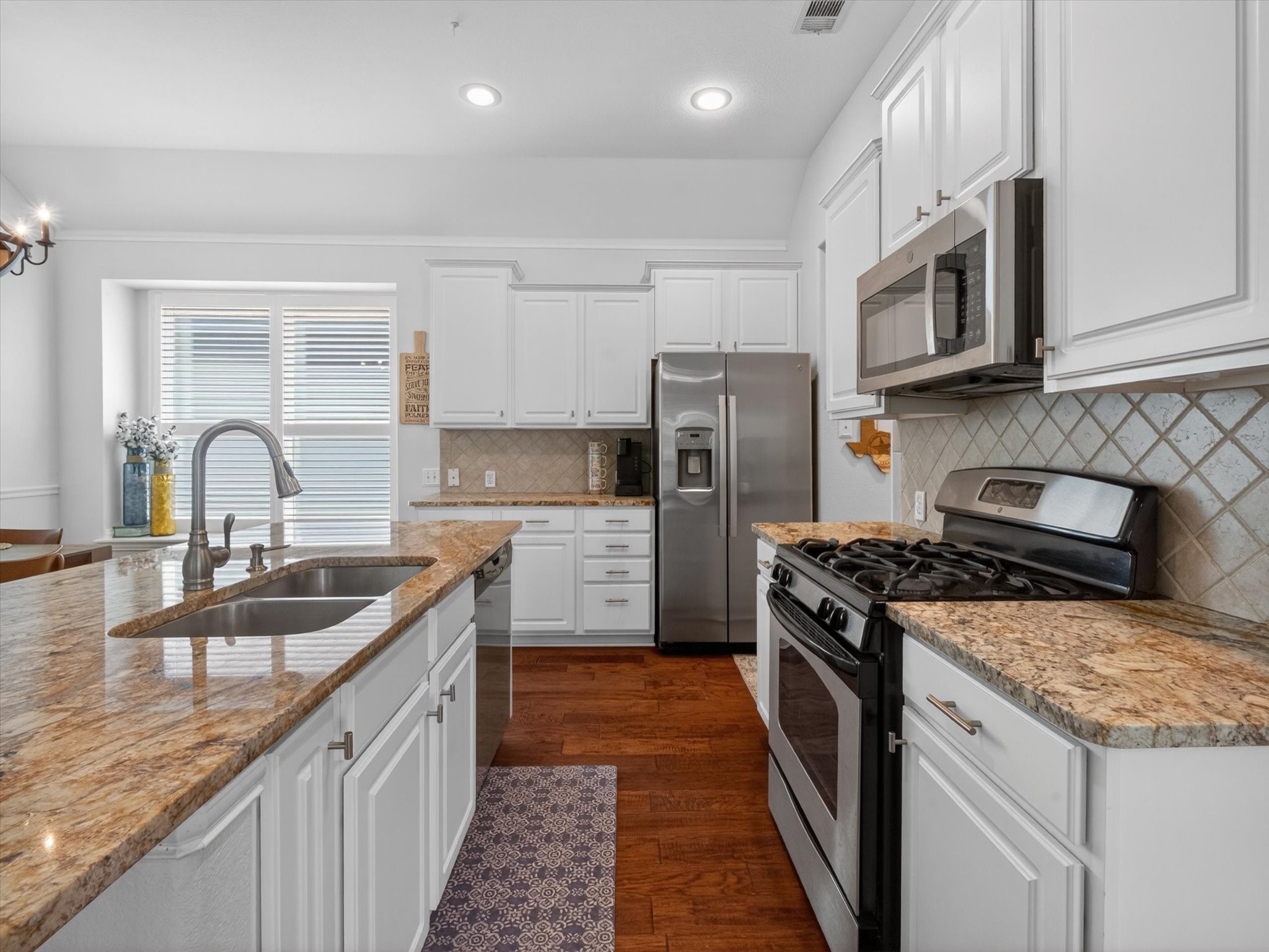 1405 Cherokee Rose Trail Savannah TX 76227