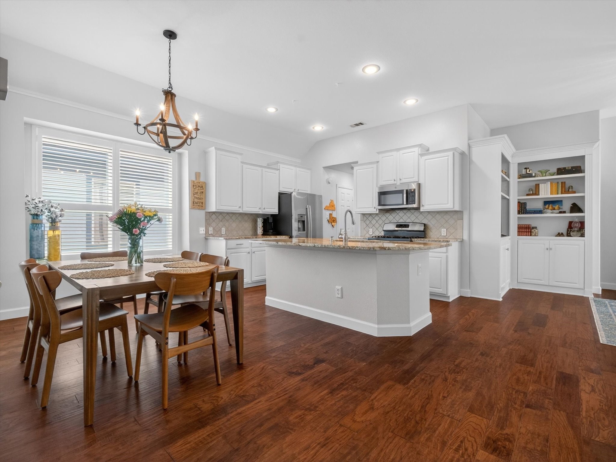 1405 Cherokee Rose Trail Savannah TX 76227