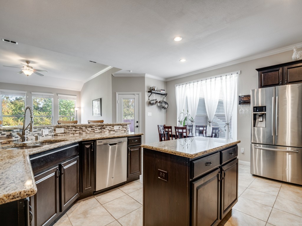 924 Blanco Lane Mckinney TX 75071