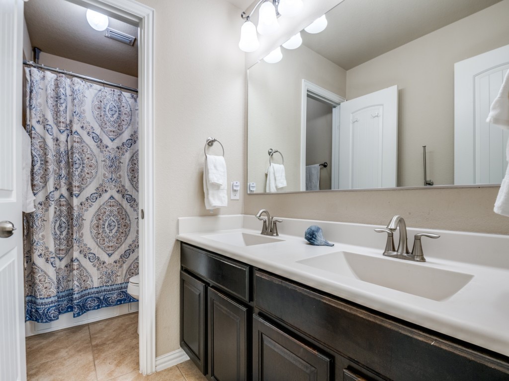924 Blanco Lane Mckinney TX 75071