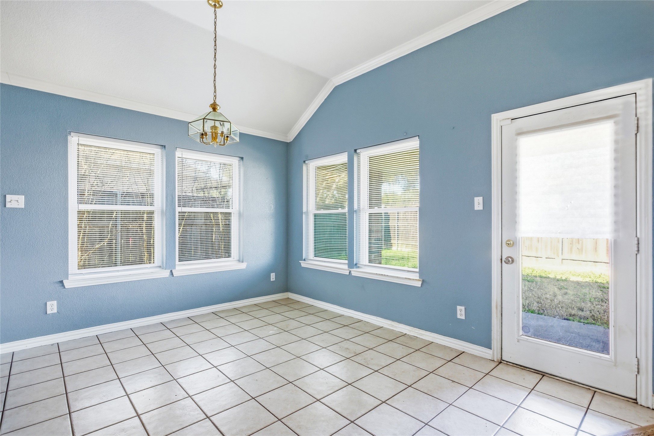 1114 San Miguel Drive Duncanville TX 75137