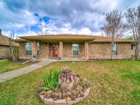 1021 Goldenrod Drive Garland TX 75043