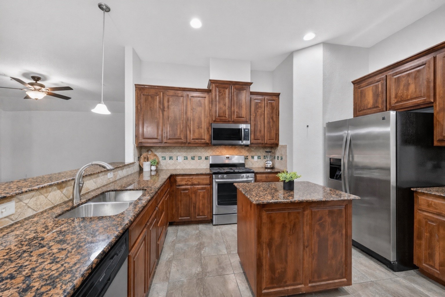 1121 Hidden Lake Drive Burleson TX 76028