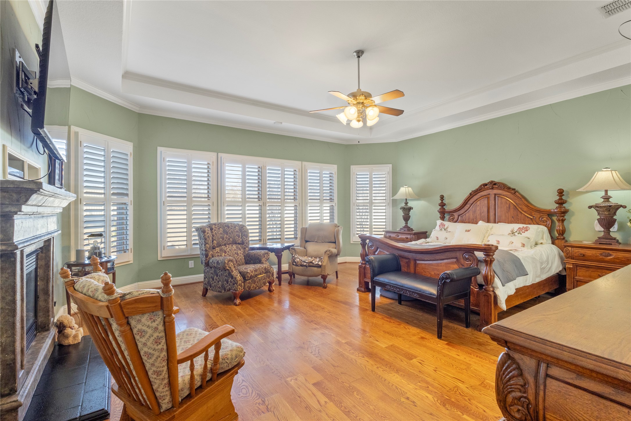 143 Southwood Drive Burleson TX 76028