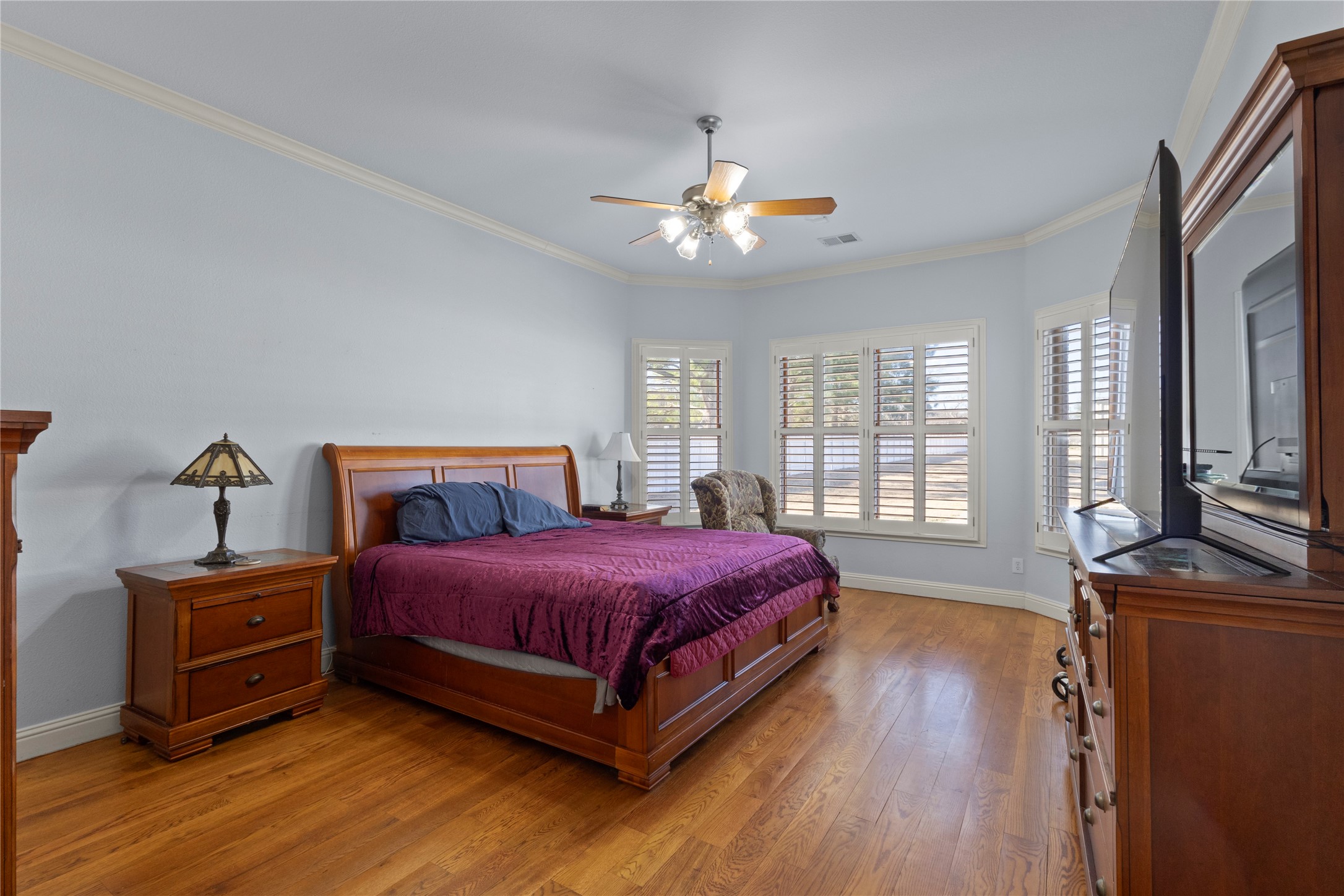 143 Southwood Drive Burleson TX 76028