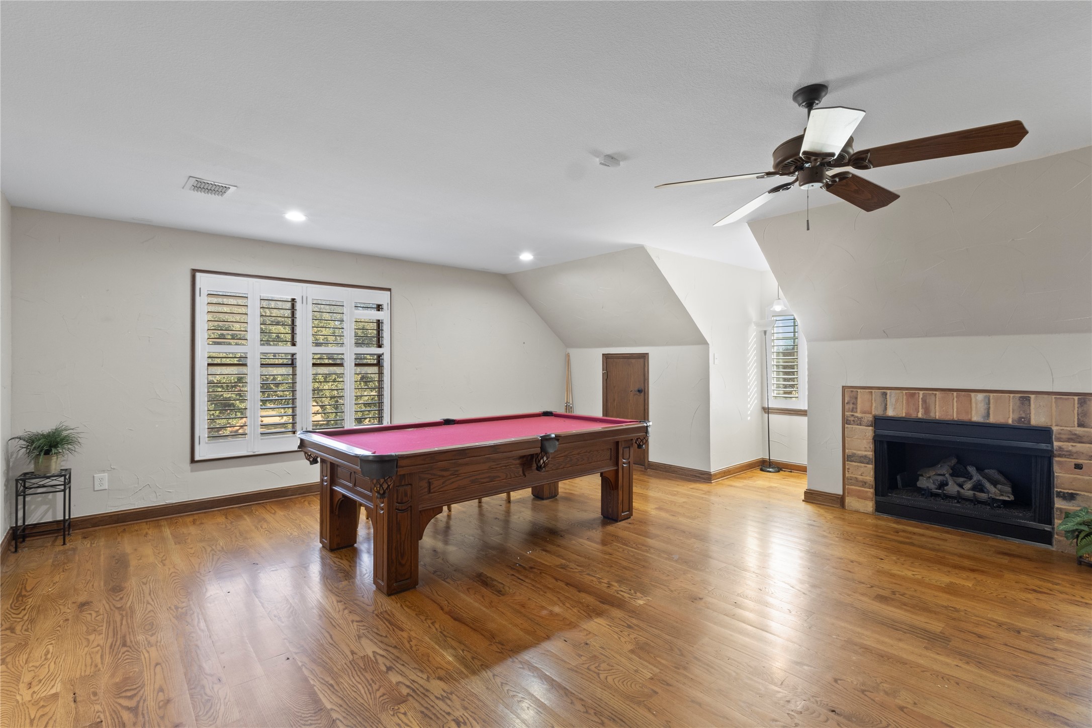 143 Southwood Drive Burleson TX 76028