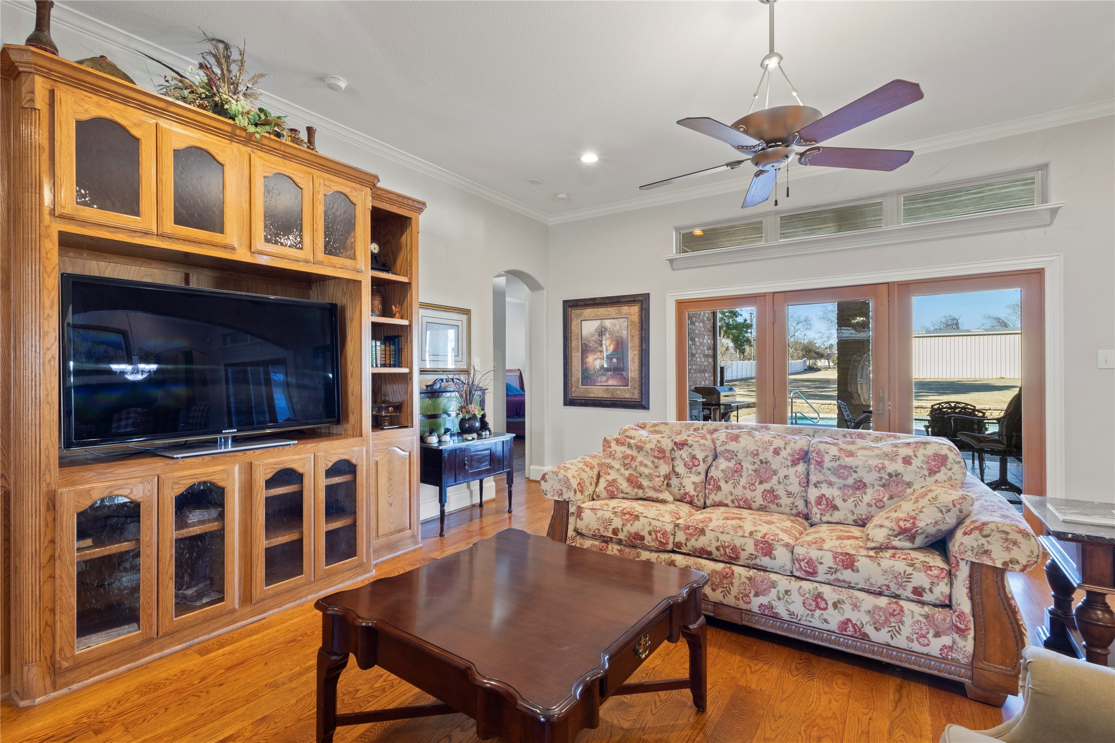 143 Southwood Drive Burleson TX 76028