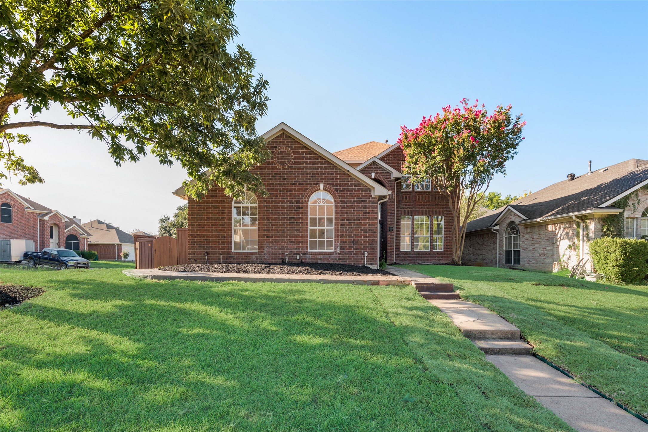 1127 Avatar Drive Grand Prairie TX 75052