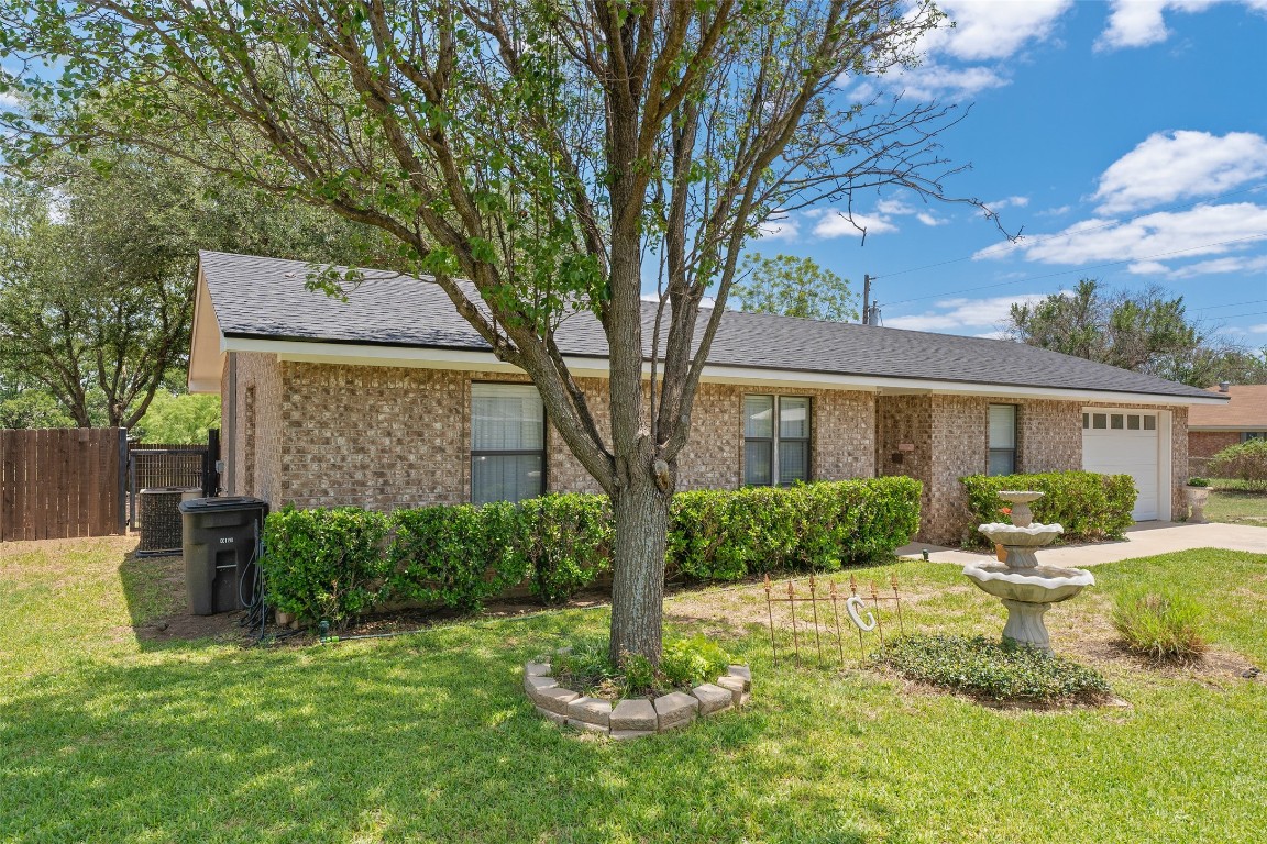 203 Sunrise Street Early TX 76802