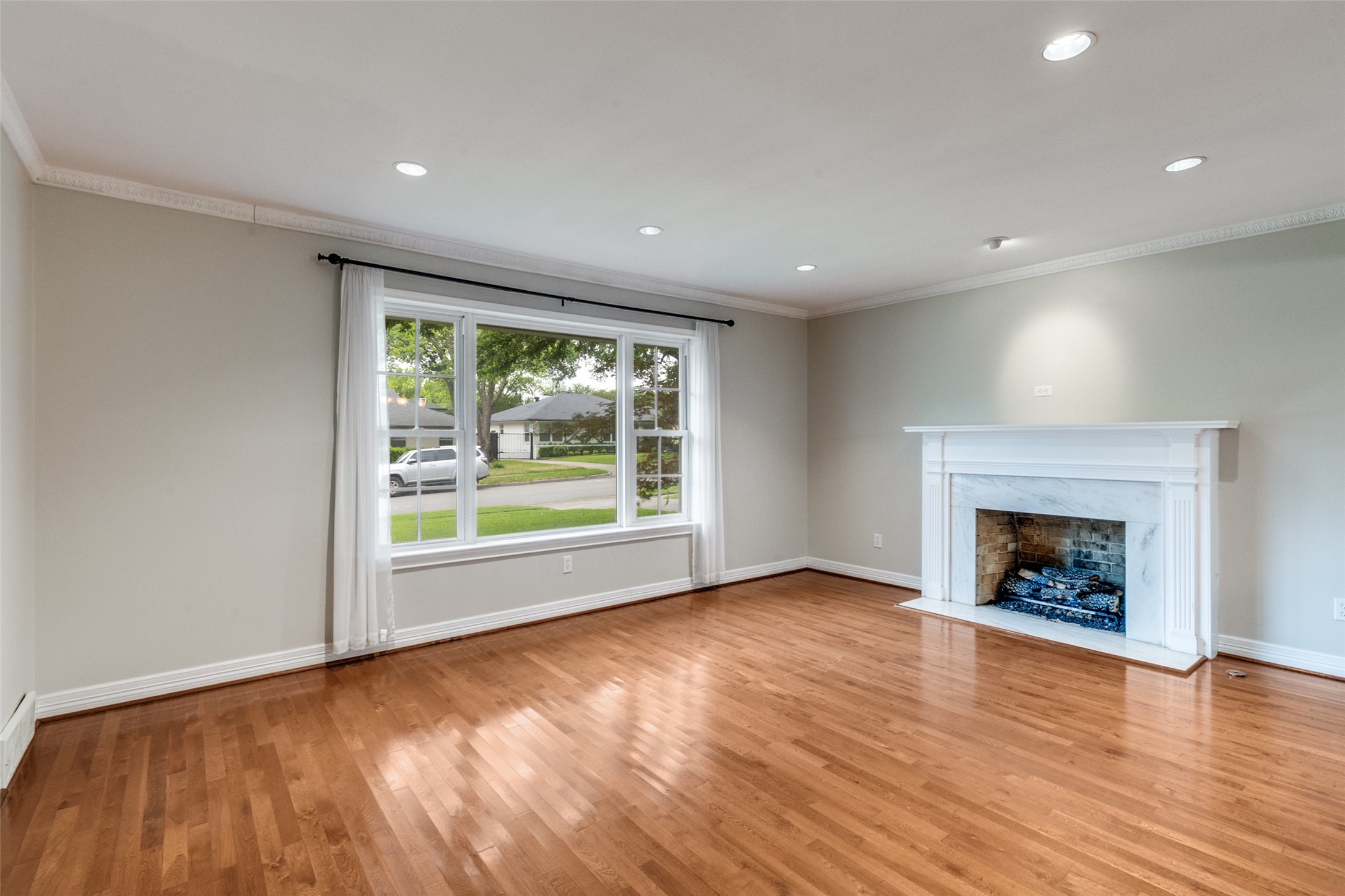 6369 Monticello Avenue Dallas TX 75214