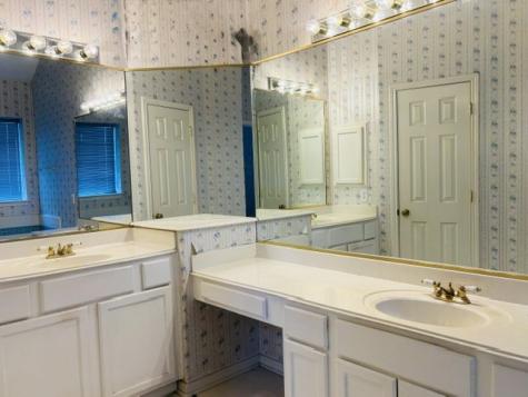 1503 Dutchman Creek Drive Desoto TX 75115