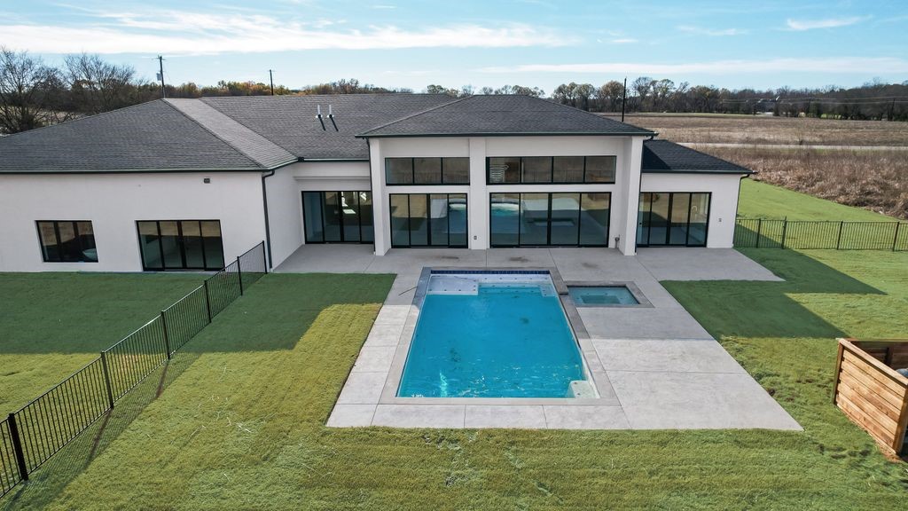 2284 County Road 222 Anna TX 75409