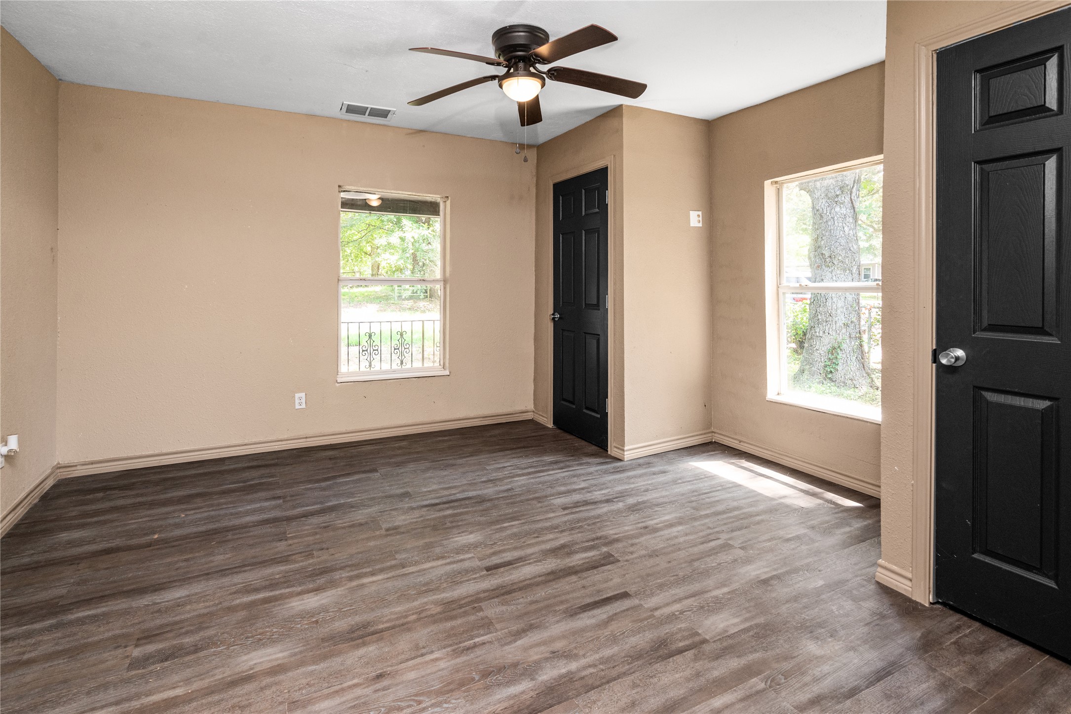 405 Walker Street Eustace TX 75124
