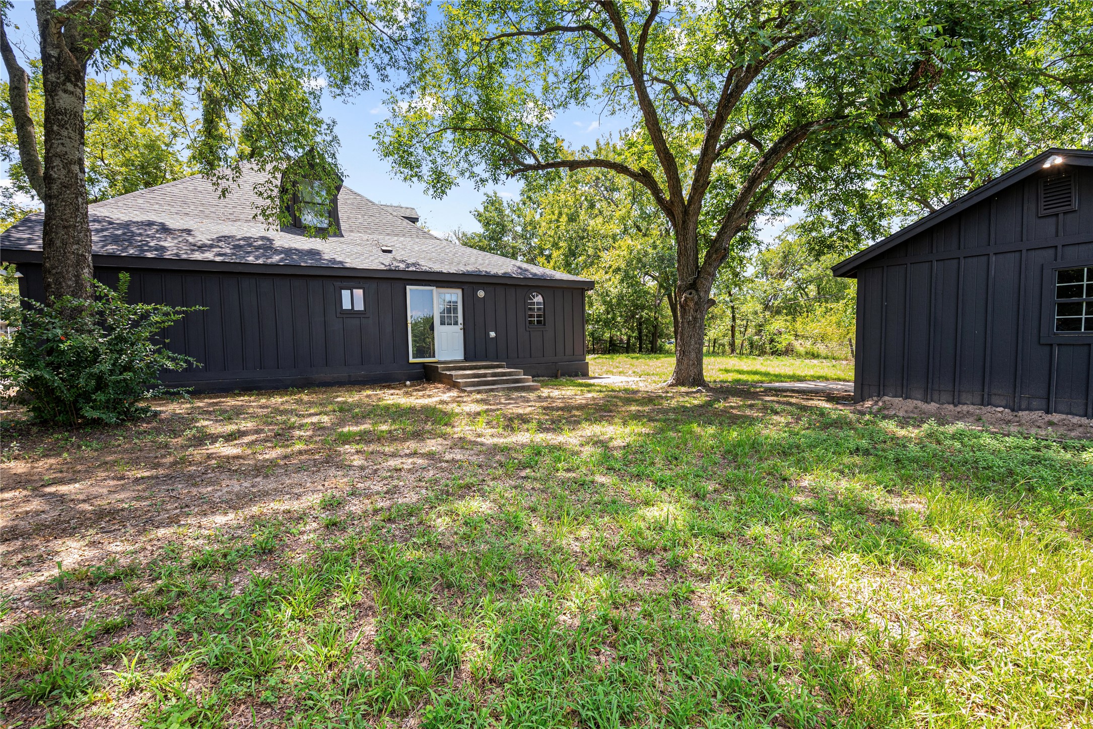 405 Walker Street Eustace TX 75124