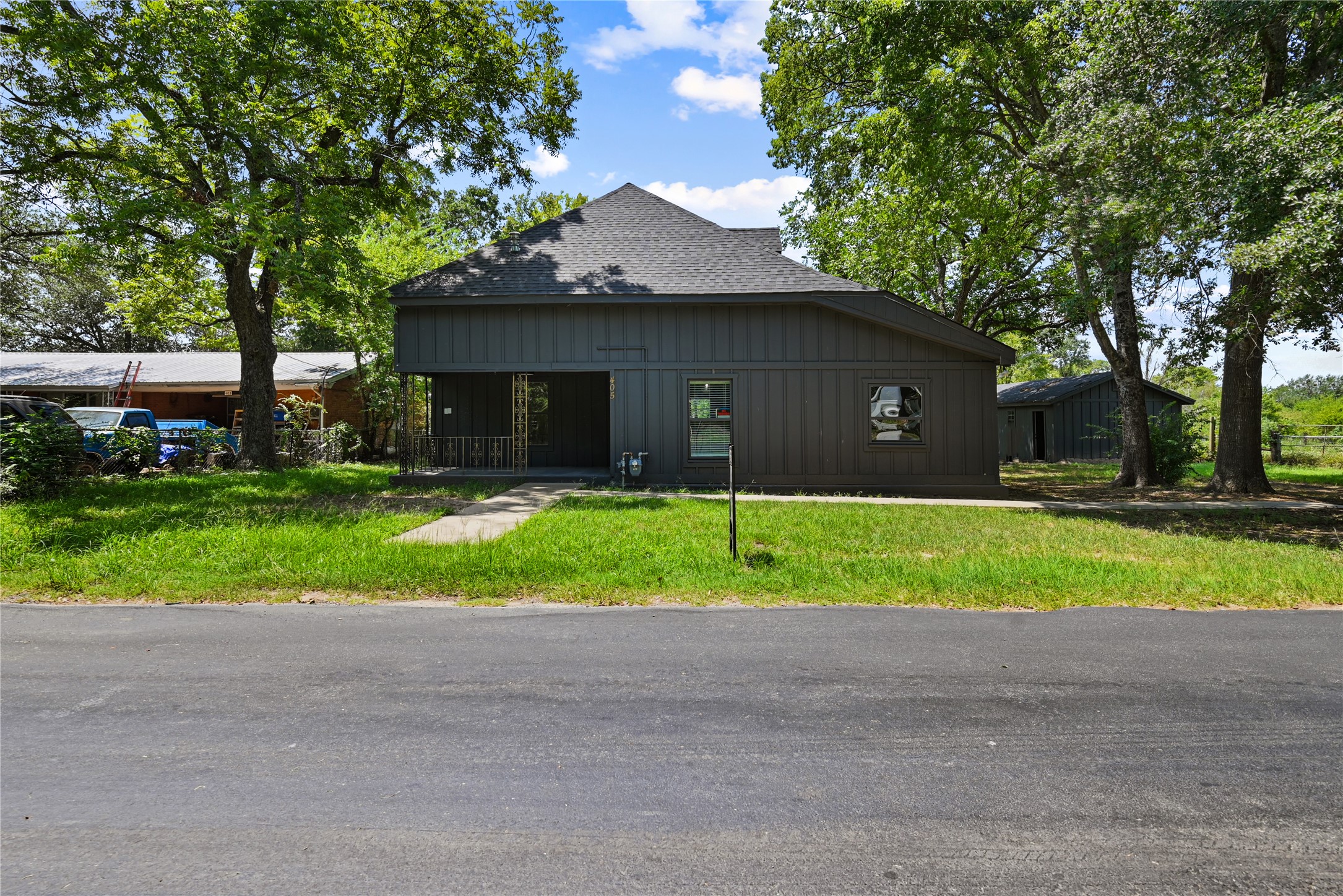 405 Walker Street Eustace TX 75124
