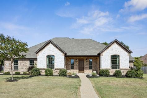 1109 Cottonwood Court Cleburne TX 76033