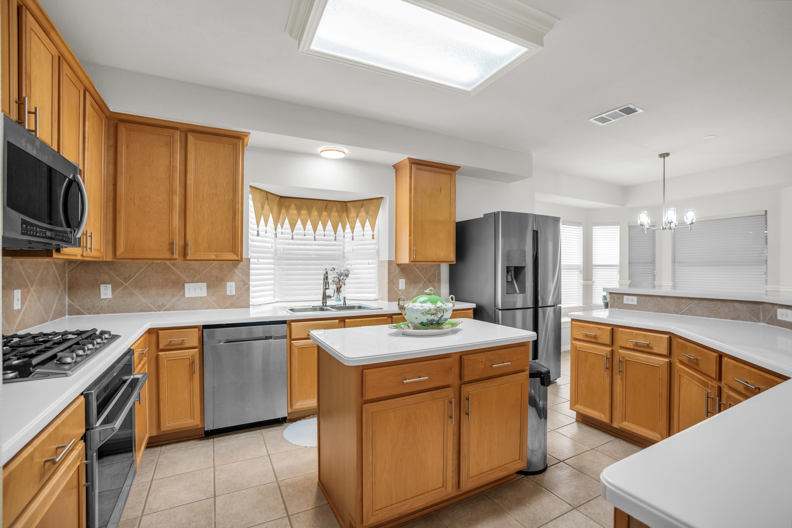 2106 Indian Trail Rowlett TX 75088
