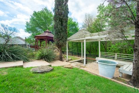 2106 Indian Trail Rowlett TX 75088