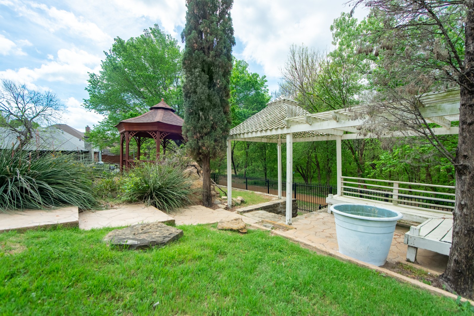 2106 Indian Trail Rowlett TX 75088