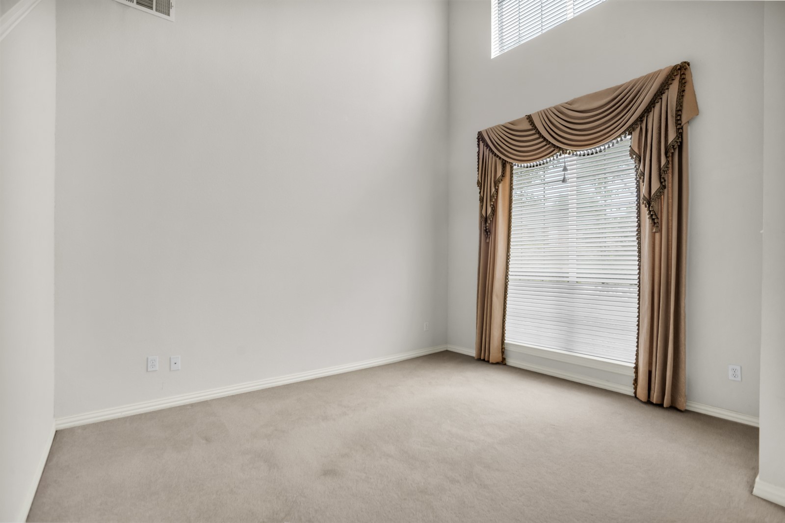 2106 Indian Trail Rowlett TX 75088
