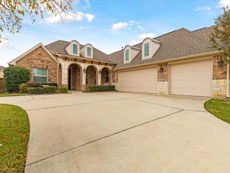 1213 Yosemite Way Burleson TX 76028